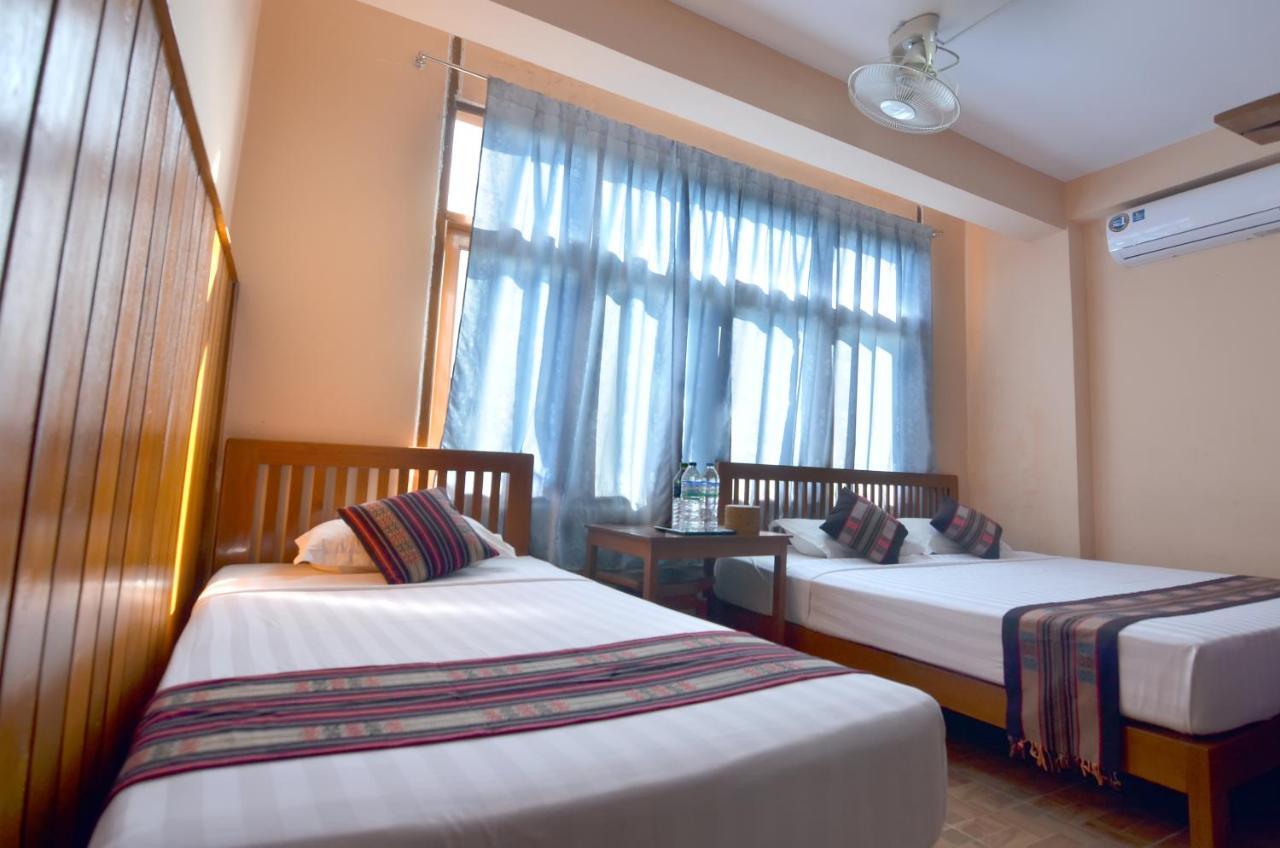Gold Star Guest House Nyaung-U Exterior photo