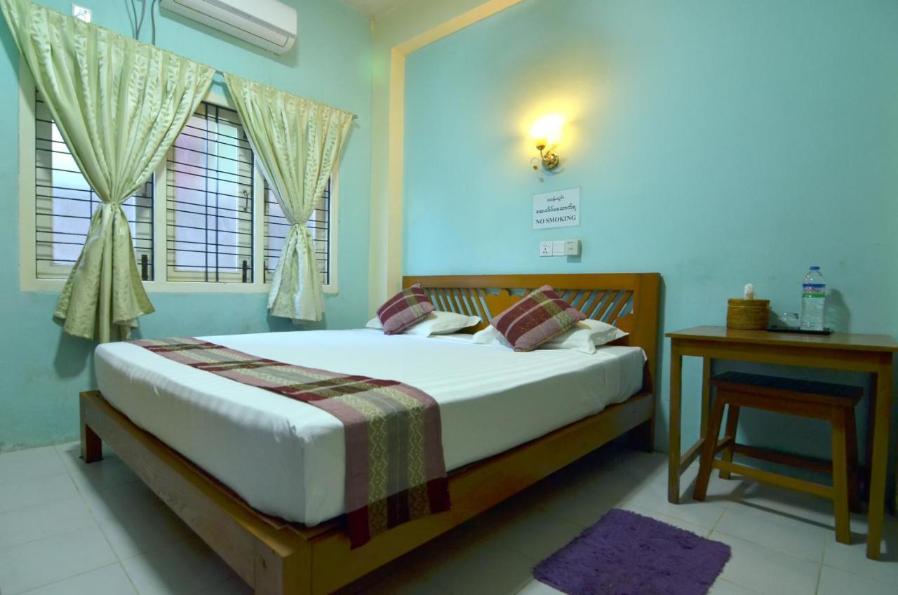 Gold Star Guest House Nyaung-U Exterior photo